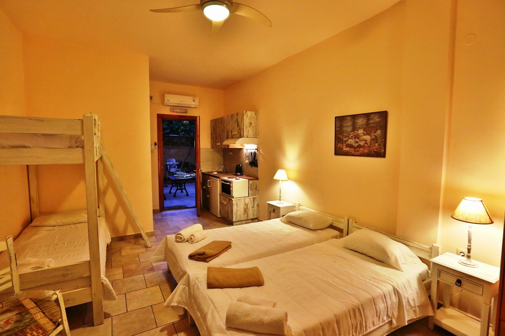 Ventoura Studios & Apartments Galissas Luaran gambar